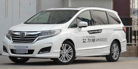 偶然看到本田艾力紳的原車?yán)?，我隔天就去做了音響改裝