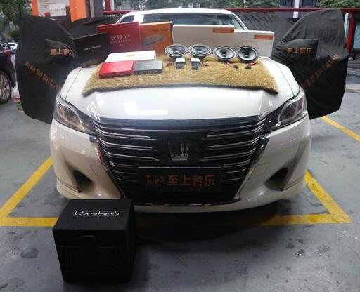 深受車友追捧！清遠(yuǎn)豐田皇冠汽車音響改裝升...