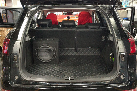 哈佛H6結(jié)合音響+隔音升級(jí)改裝，實(shí)現(xiàn)1+...