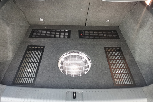 合眾哪吒U音響隔音雙升級，精細(xì)工藝視聽雙...