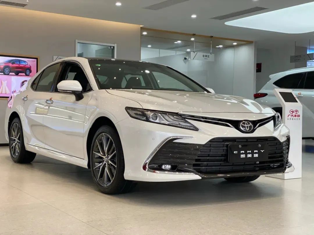 八代凱美瑞升級(jí)歌劇世家，享受音色與駕駛的...