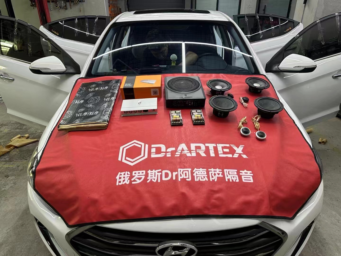 現(xiàn)代領(lǐng)動(dòng)音響升級(jí)，享受音樂(lè)的魅力