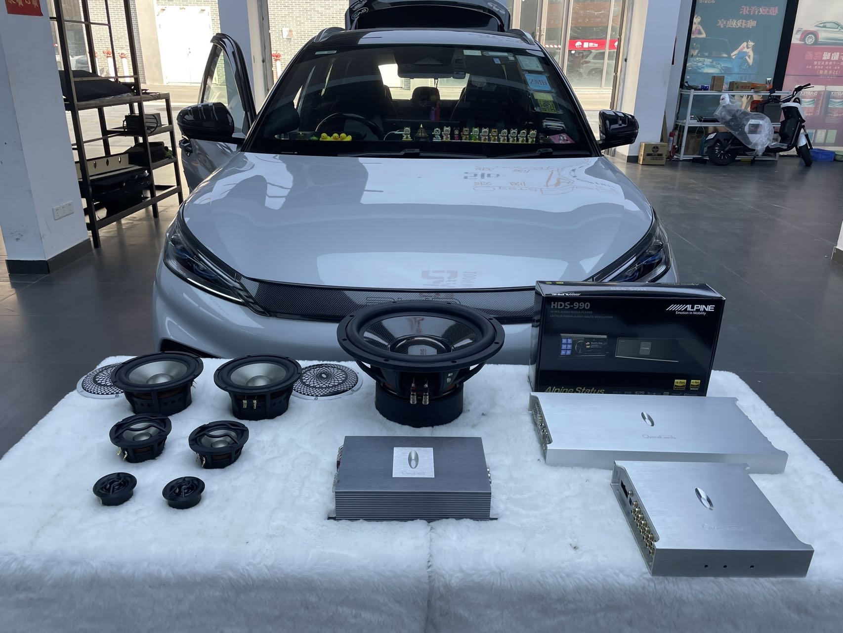 比亞迪元plus音響升級，聆聽不一樣的駕...