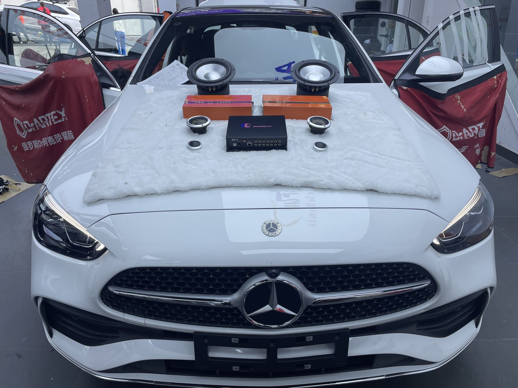 從將就到講究，奔馳C350el音響升級開啟音樂新體驗