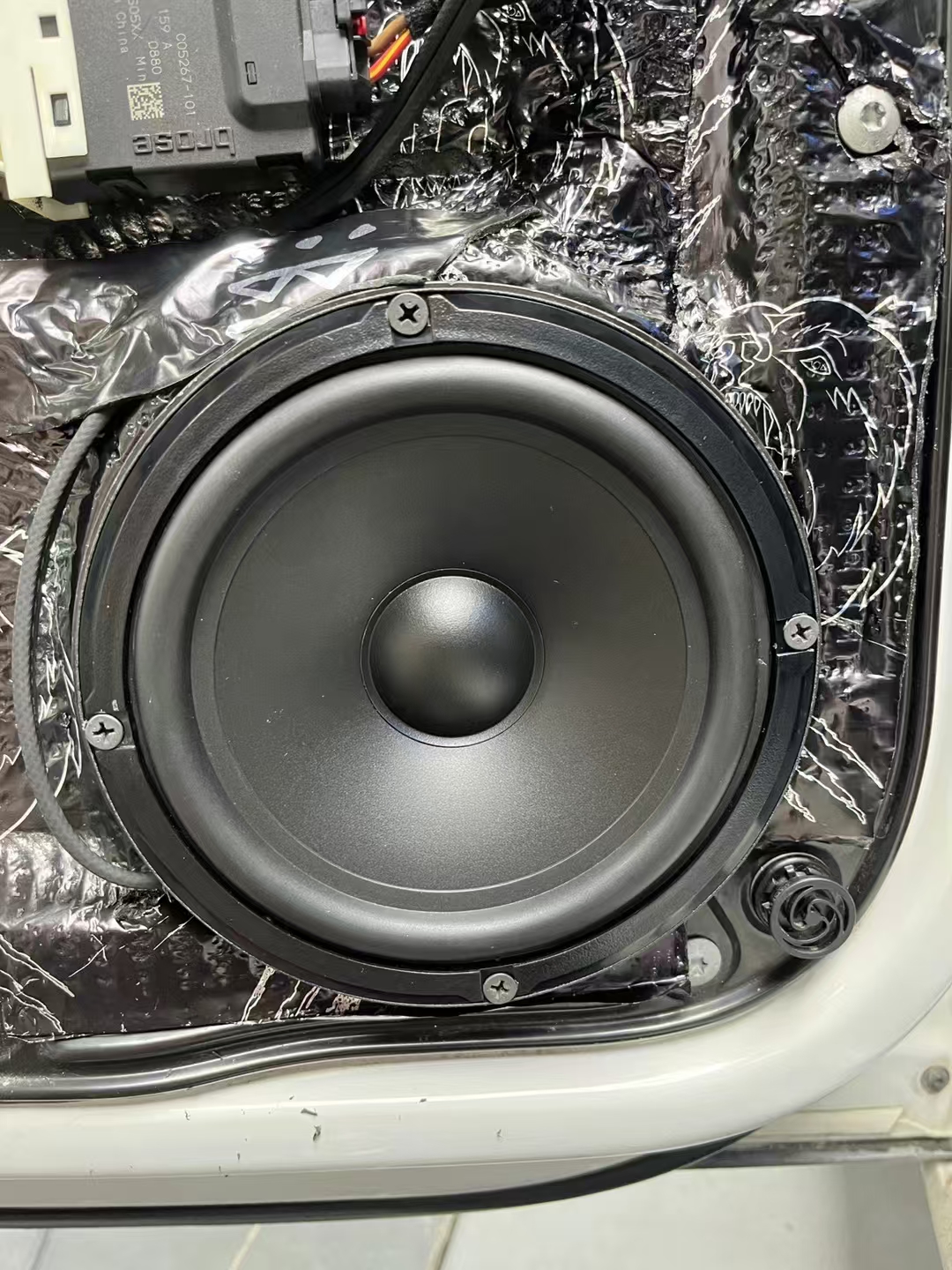 1729041939974429.jpg VS42.jpg